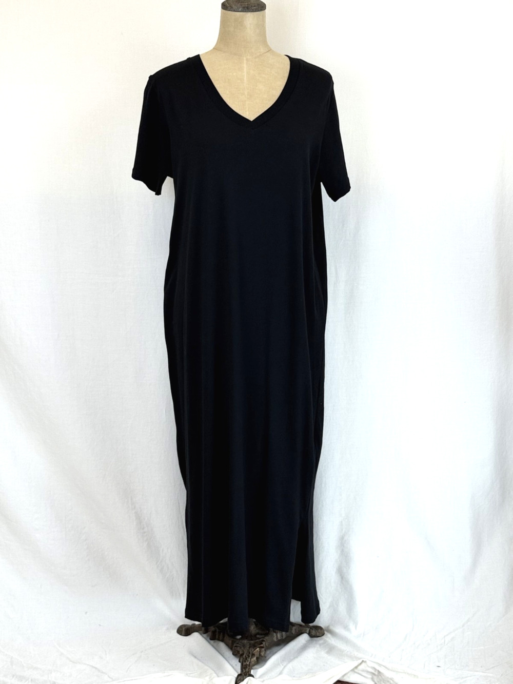 NWT Soya Concept BOUTIQUE Black V Neck Dress #0406 MED